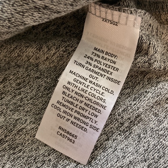 Nordstrom grey marbled long sleeve button down pajama top. White trim, new - Picture 7 of 8